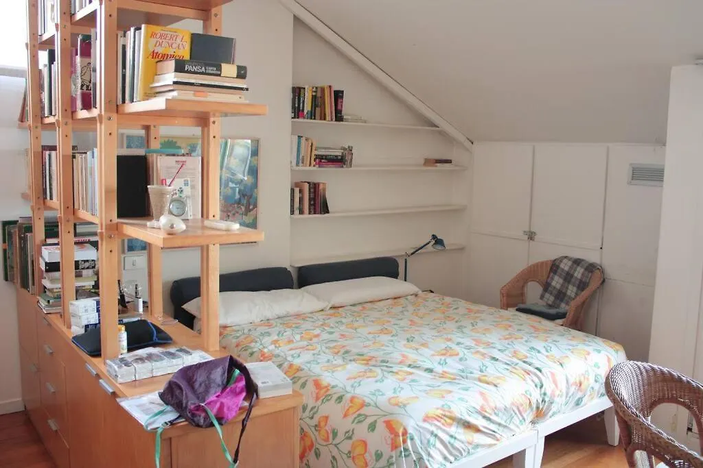 Apartment Mansardina Boheme Tra Il Duomo E L'Universita Milan