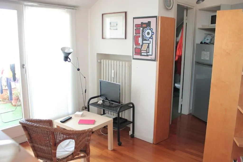 Apartment Mansardina Boheme Tra Il Duomo E L'Universita Milan