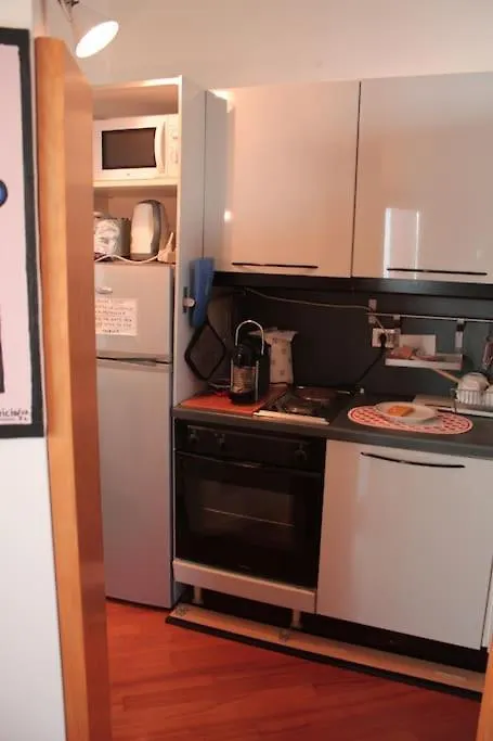Apartment Mansardina Boheme Tra Il Duomo E L'Universita Milan